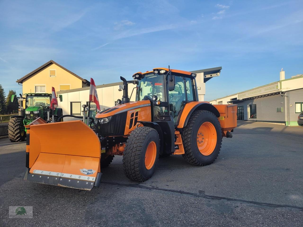 Traktor tipa John Deere 6110M Kommunal, Neumaschine u Münchberg (Slika 1)