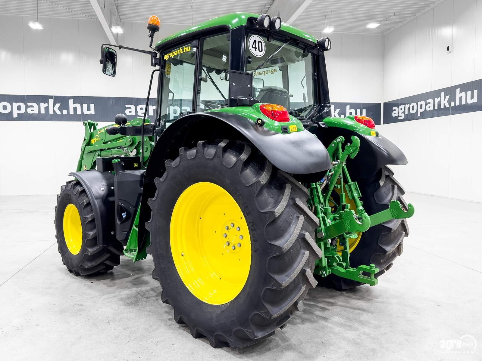 Traktor del tipo John Deere 6110M, Gebrauchtmaschine en Csengele (Imagen 4)