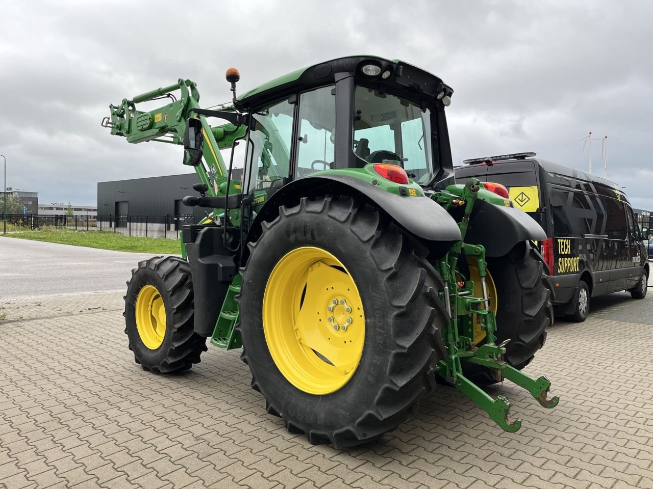 Traktor Türe ait John Deere 6110M, Gebrauchtmaschine içinde Beek en Donk (resim 5)