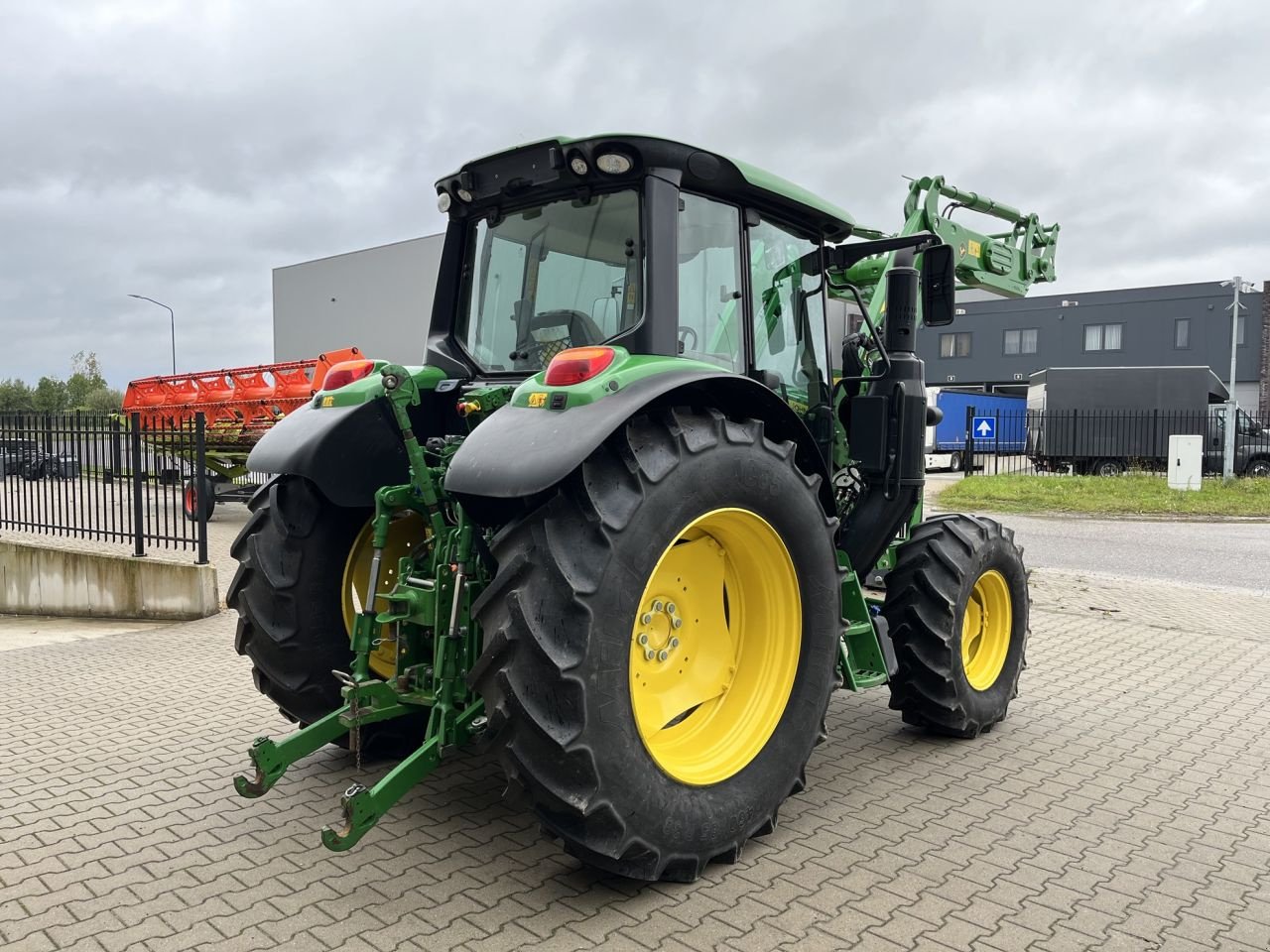 Traktor typu John Deere 6110M, Gebrauchtmaschine w Beek en Donk (Zdjęcie 3)