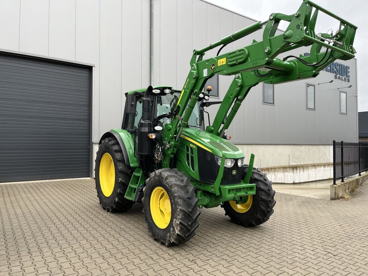 Traktor a típus John Deere 6110M, Gebrauchtmaschine ekkor: Beek en Donk (Kép 1)