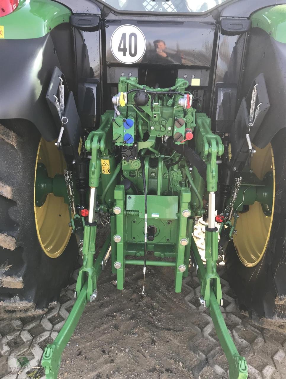 Traktor Türe ait John Deere 6110M, Neumaschine içinde Teichröda (resim 5)