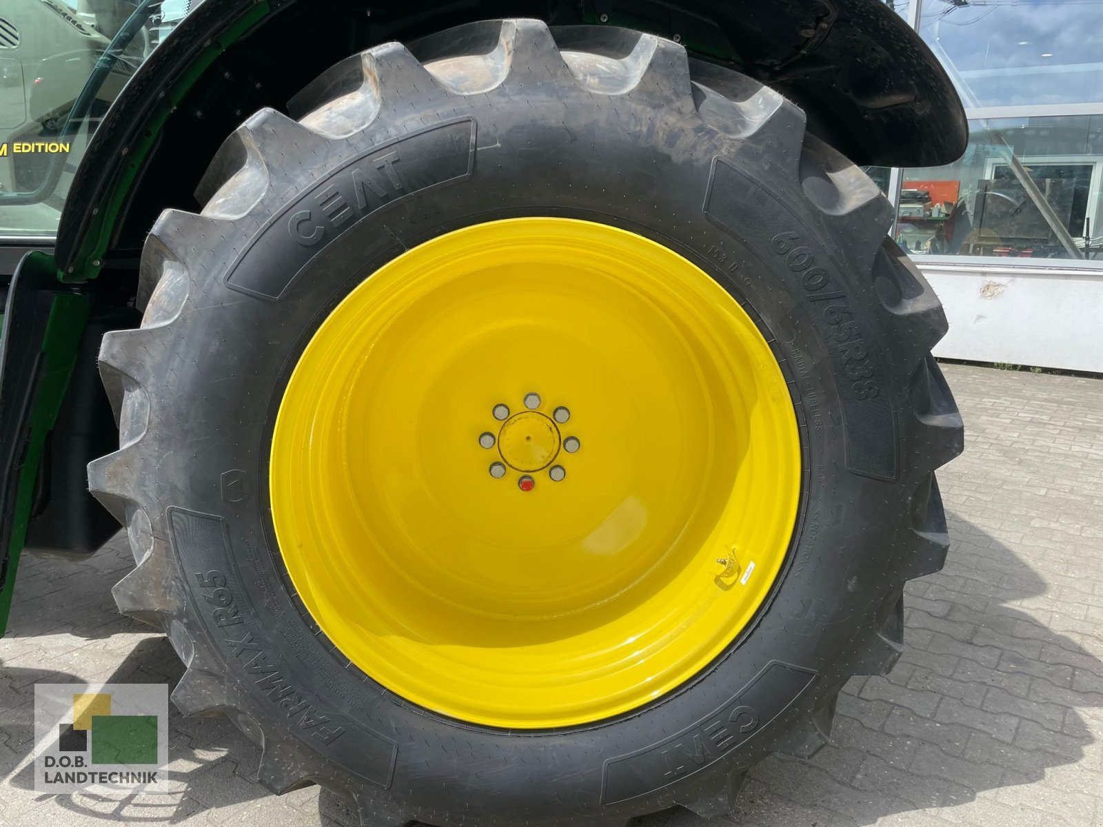 Traktor του τύπου John Deere 6110R 6110 R, Gebrauchtmaschine σε Regensburg (Φωτογραφία 9)