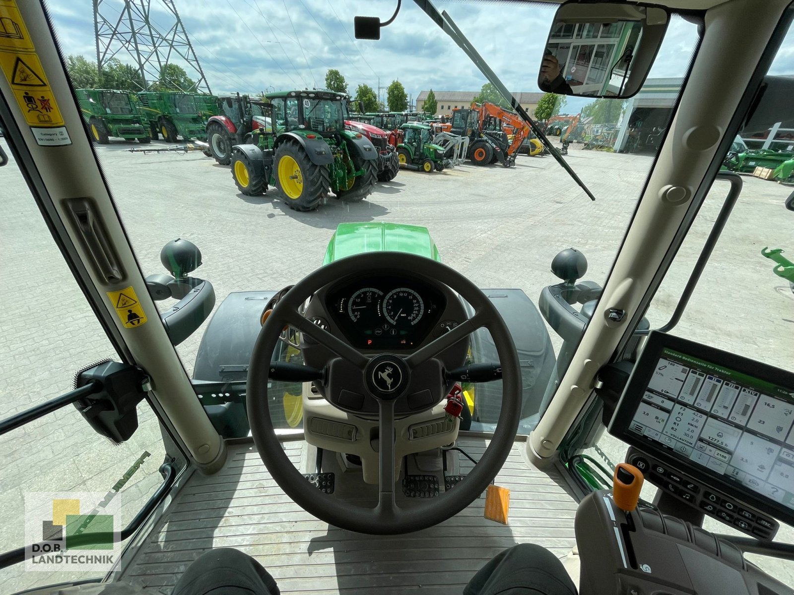 Traktor of the type John Deere 6110R 6110 R, Gebrauchtmaschine in Regensburg (Picture 12)