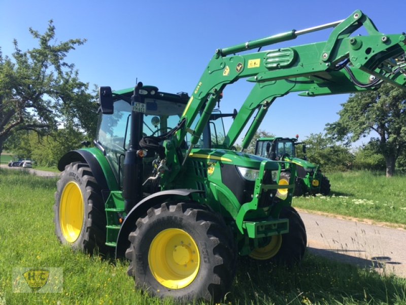 Traktor des Typs John Deere 6110R Frontlader unreparierter Kotflügelspritzer, Gebrauchtmaschine in Willanzheim (Bild 2)