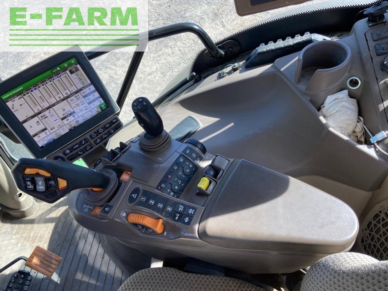 Traktor del tipo John Deere 6110r, Gebrauchtmaschine In Ytrac (Immagine 8)