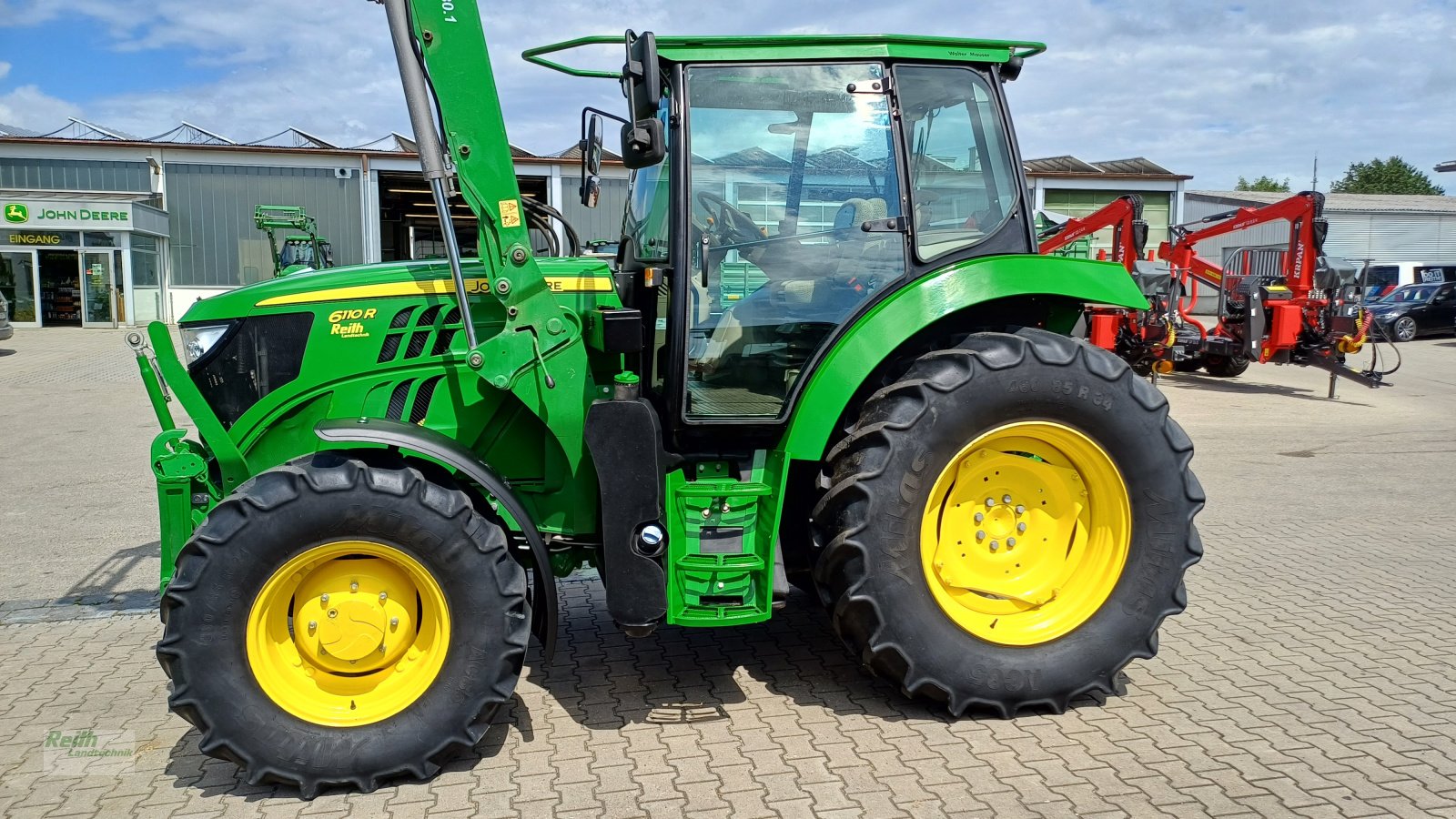 Traktor от тип John Deere 6110R, Gebrauchtmaschine в Wolnzach (Снимка 3)