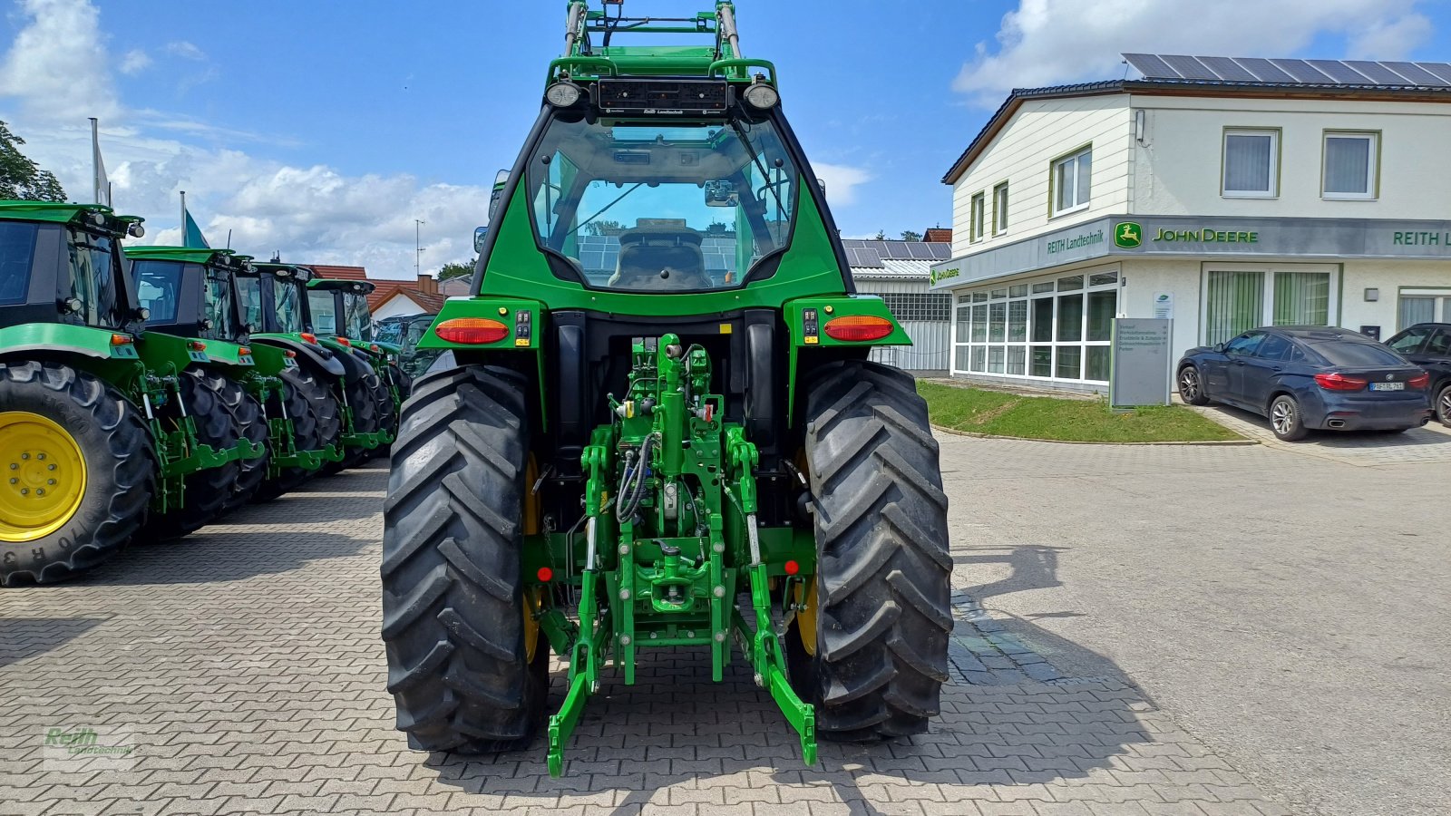 Traktor of the type John Deere 6110R, Gebrauchtmaschine in Wolnzach (Picture 11)