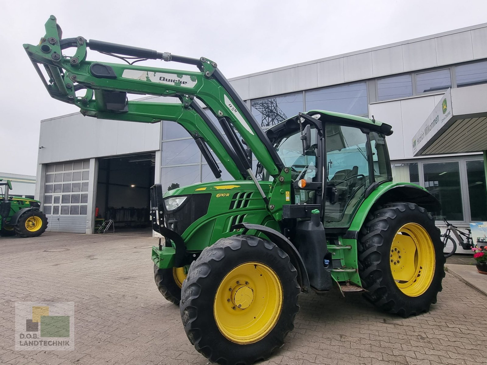 Traktor Türe ait John Deere 6110R, Gebrauchtmaschine içinde Regensburg (resim 3)