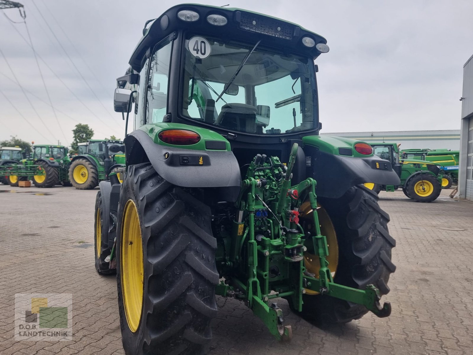 Traktor Türe ait John Deere 6110R, Gebrauchtmaschine içinde Regensburg (resim 8)