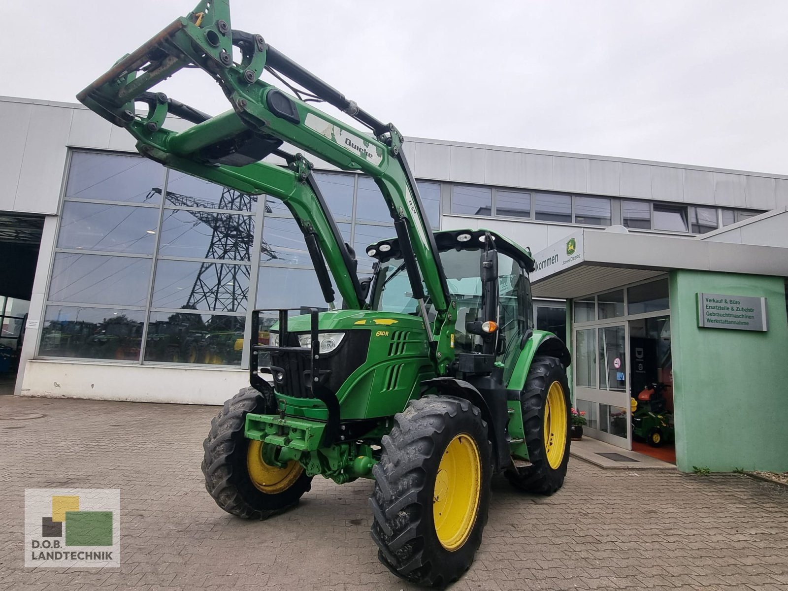 Traktor типа John Deere 6110R, Gebrauchtmaschine в Regensburg (Фотография 5)