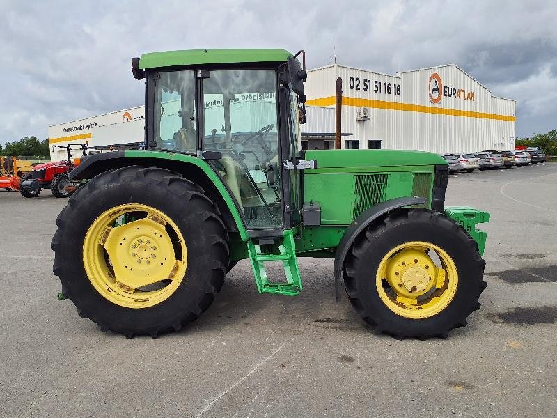 Traktor typu John Deere 6110SE, Gebrauchtmaschine w ANTIGNY (Zdjęcie 1)