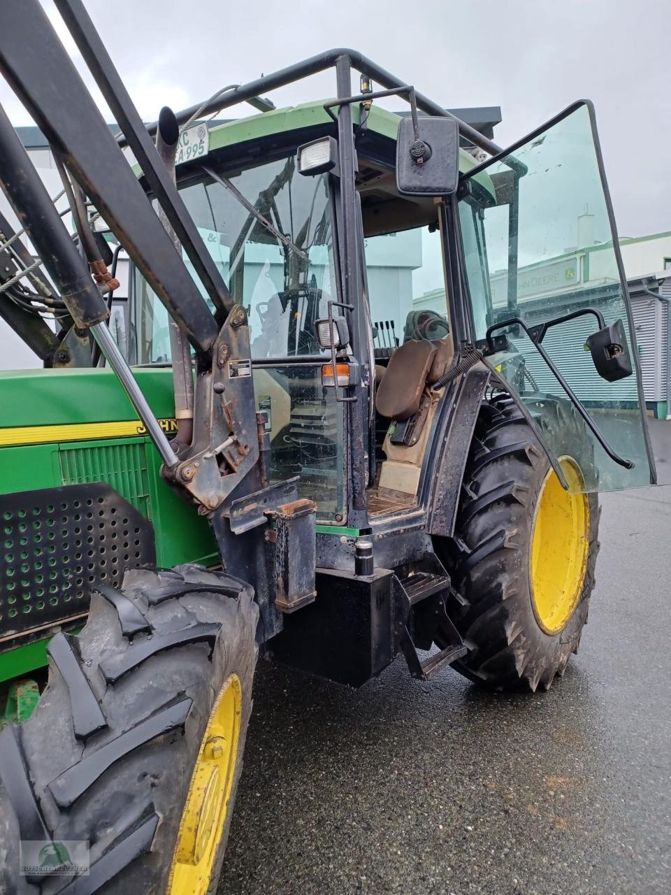 Traktor typu John Deere 6110SE, Gebrauchtmaschine w Steinwiesen (Zdjęcie 11)