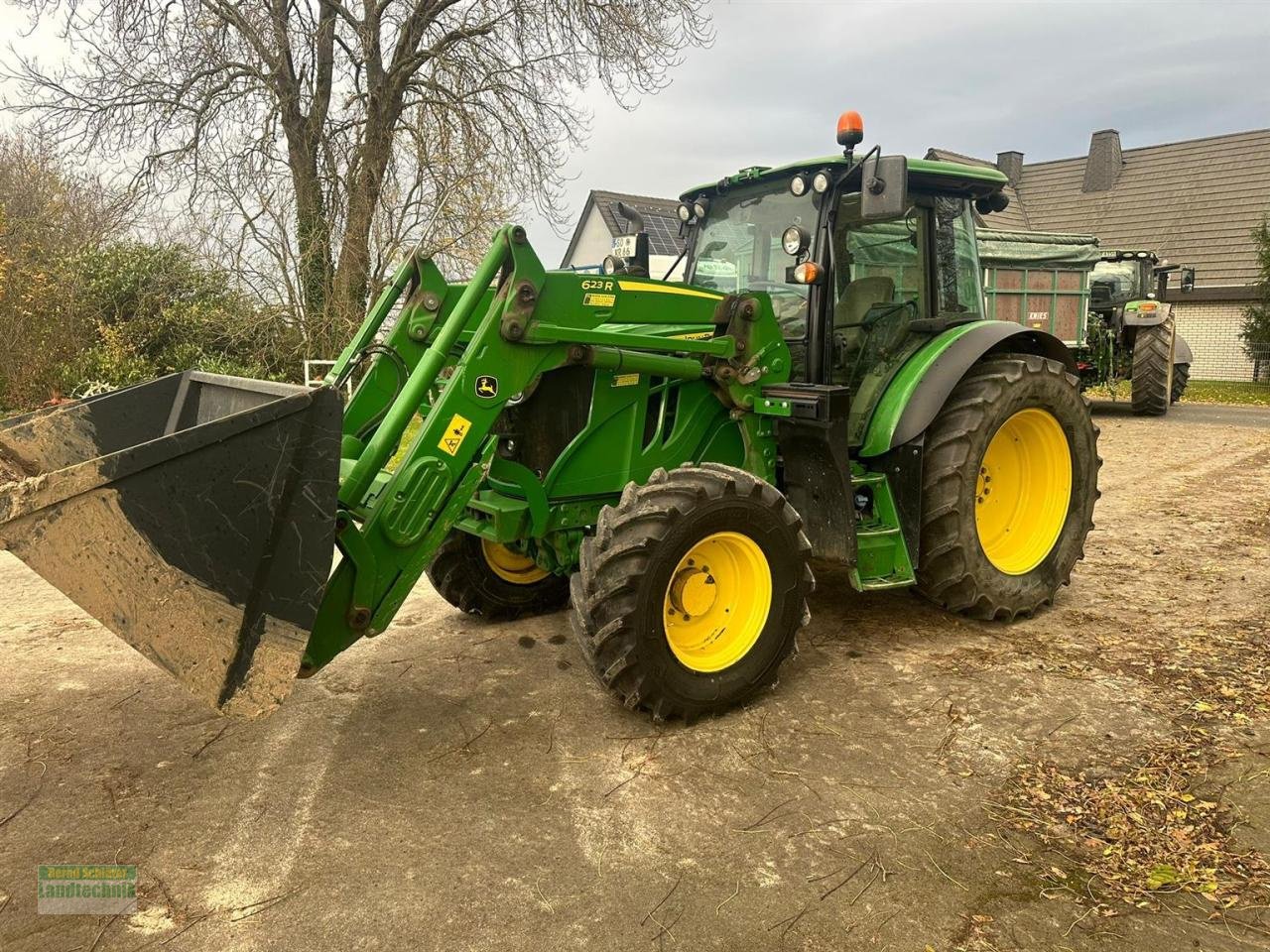 Traktor za tip John Deere 6115 MC, Gebrauchtmaschine u Büren (Slika 4)