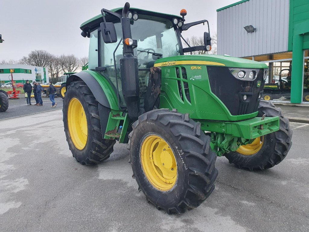 Traktor des Typs John Deere 6115 RC, Gebrauchtmaschine in DOMFRONT (Bild 1)