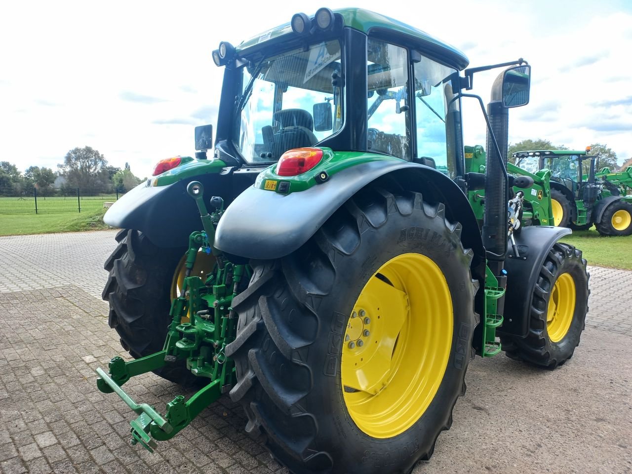 Traktor des Typs John Deere 6115m auto quad, Gebrauchtmaschine in Daarle (Bild 9)