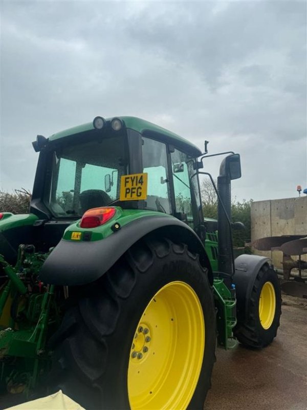 Traktor des Typs John Deere 6115M Ring til Ulrik 0045-40255544. Jeg snakker Jysk, tysk og engelsk., Gebrauchtmaschine in Kolding (Bild 6)