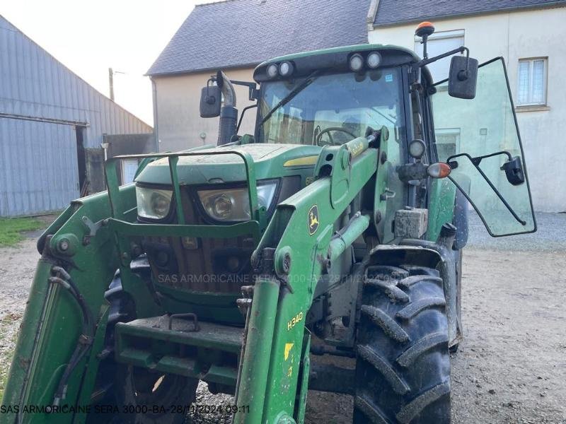 Traktor del tipo John Deere 6115M, Gebrauchtmaschine en LANDIVISIAU (Imagen 1)