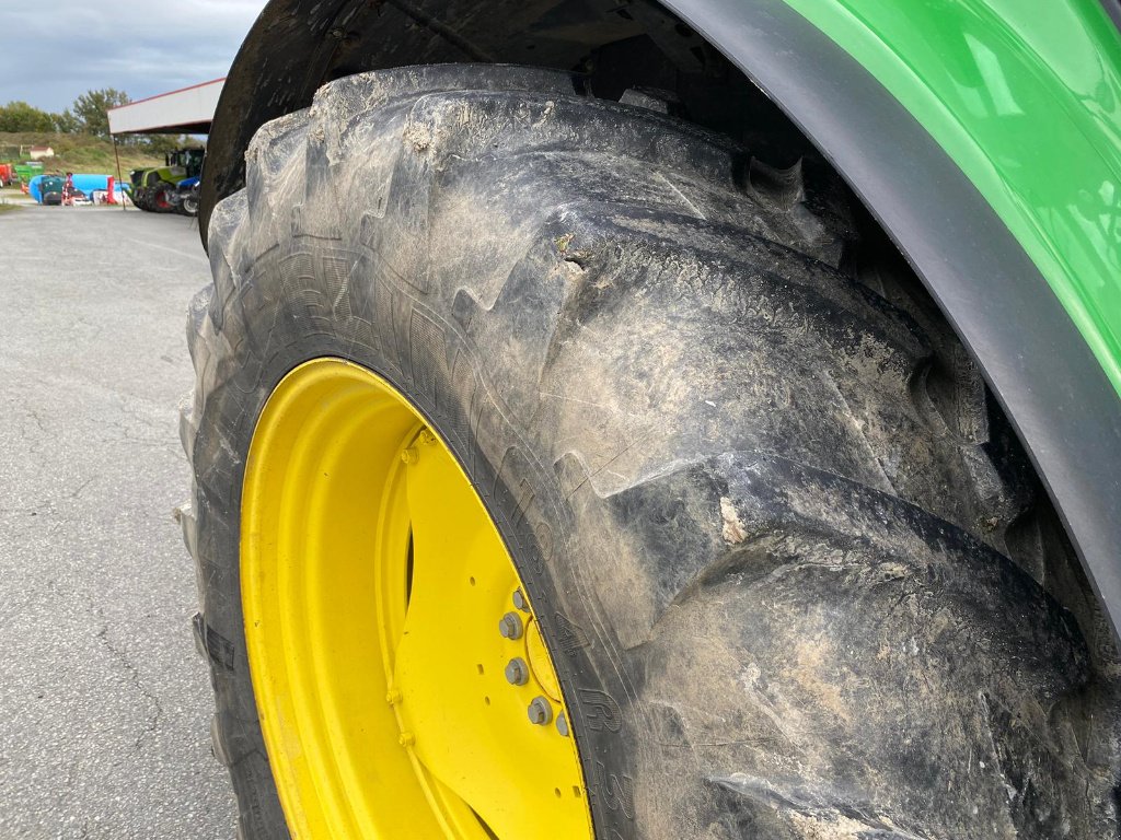 Traktor van het type John Deere 6115M, Gebrauchtmaschine in GUERET (Foto 10)