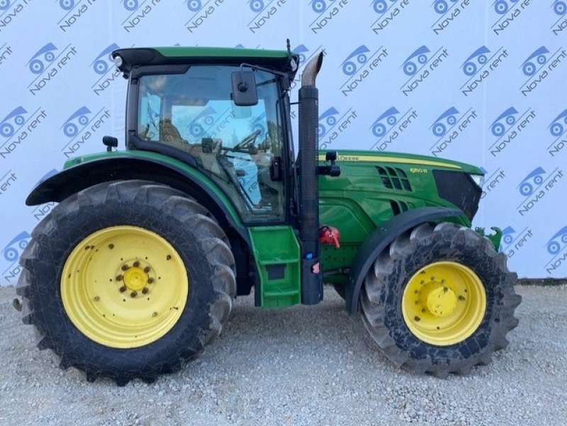 Traktor Türe ait John Deere 6115R Front PTO og front lift. Affjedret foraksel og kabine. Hitch krog. Luftbremser., Gebrauchtmaschine içinde Kolding (resim 2)