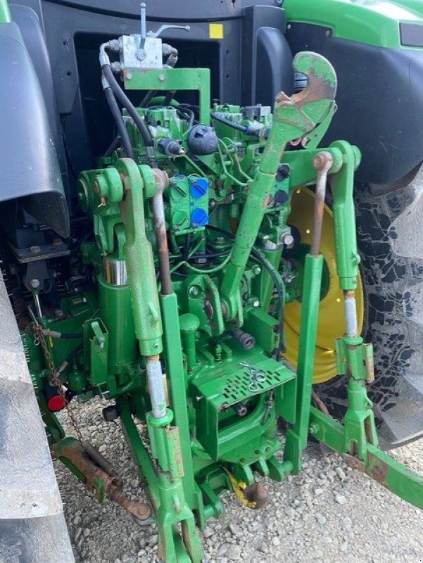 Traktor del tipo John Deere 6115R Front PTO og front lift. Affjedret foraksel og kabine. Hitch krog. Luftbremser., Gebrauchtmaschine en Kolding (Imagen 3)