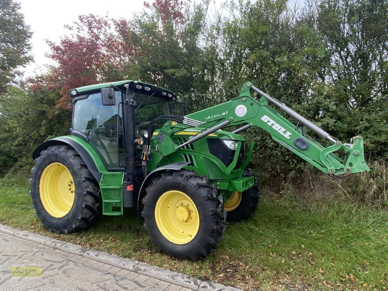 Traktor des Typs John Deere 6115R mit Stoll FZ30, Gebrauchtmaschine in Marsberg-Giershagen (Bild 3)