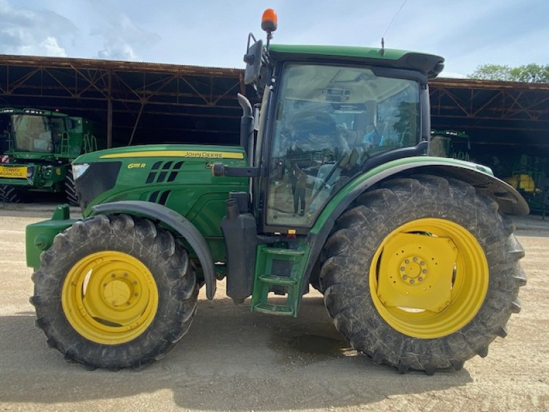 Traktor типа John Deere 6115R, Gebrauchtmaschine в LE PONT CHRETIEN (Фотография 1)