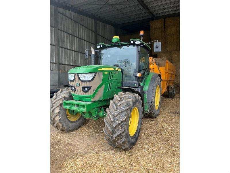 Traktor of the type John Deere 6115R, Gebrauchtmaschine in LE PONT CHRETIEN (Picture 1)