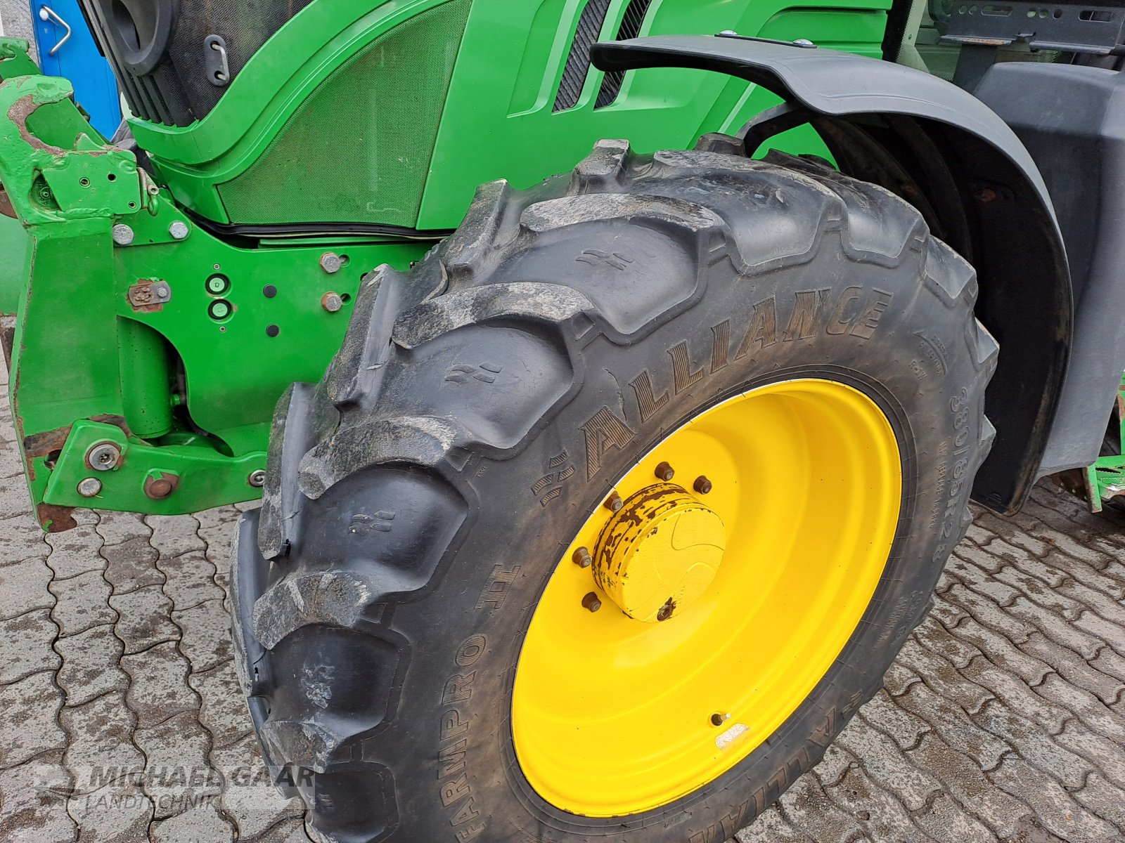 Traktor του τύπου John Deere 6115R, Gebrauchtmaschine σε Höhenkirchen-Siegertsbrunn (Φωτογραφία 8)