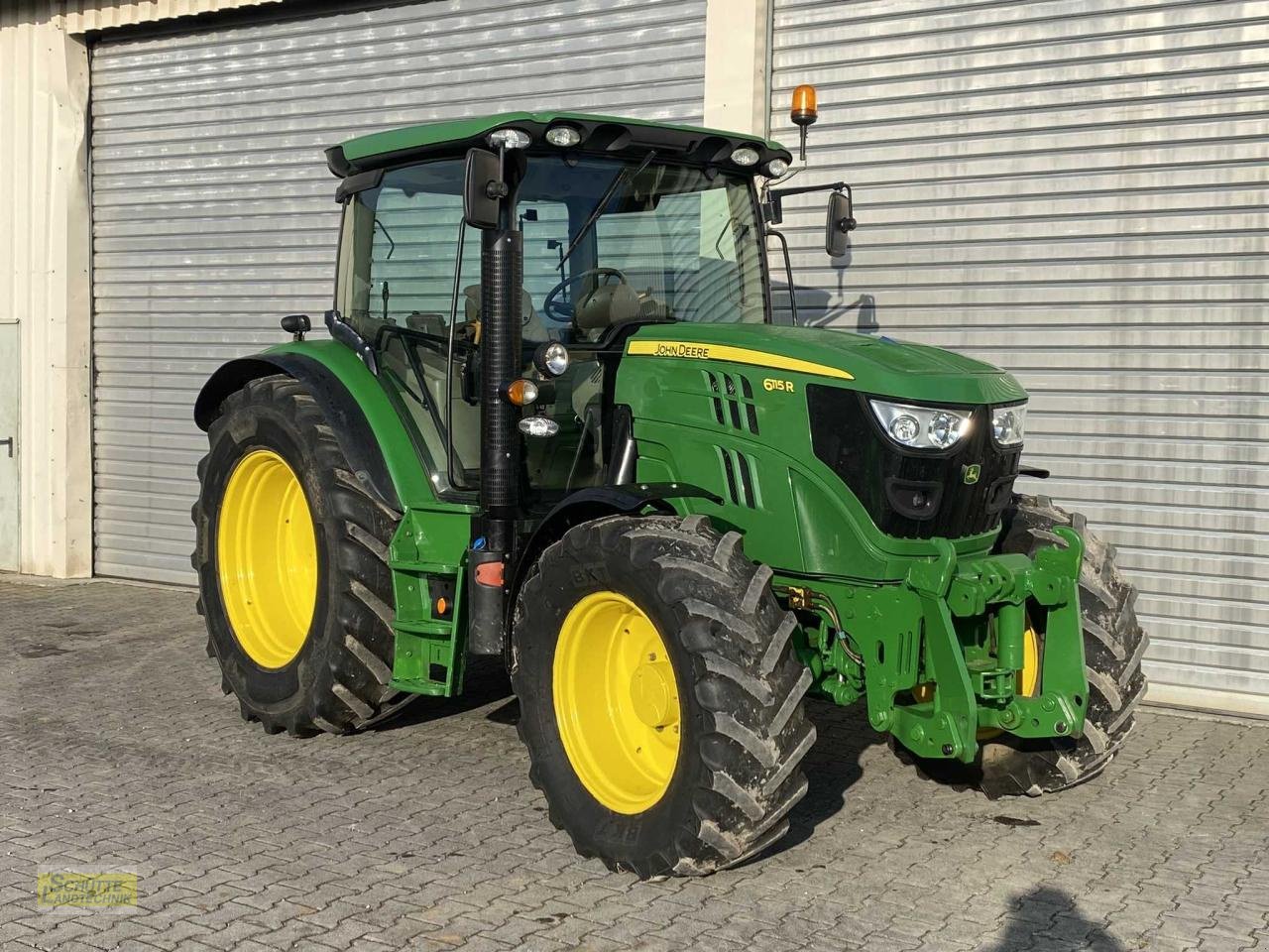 Traktor des Typs John Deere 6115R, Gebrauchtmaschine in Marsberg-Giershagen (Bild 3)