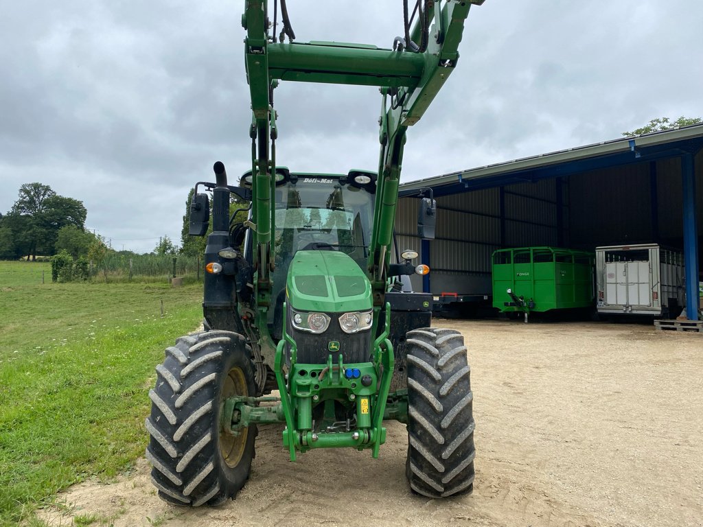 Traktor Türe ait John Deere 6120 M AUTOPOWER + CHARGEUR, Gebrauchtmaschine içinde UZERCHE (resim 5)