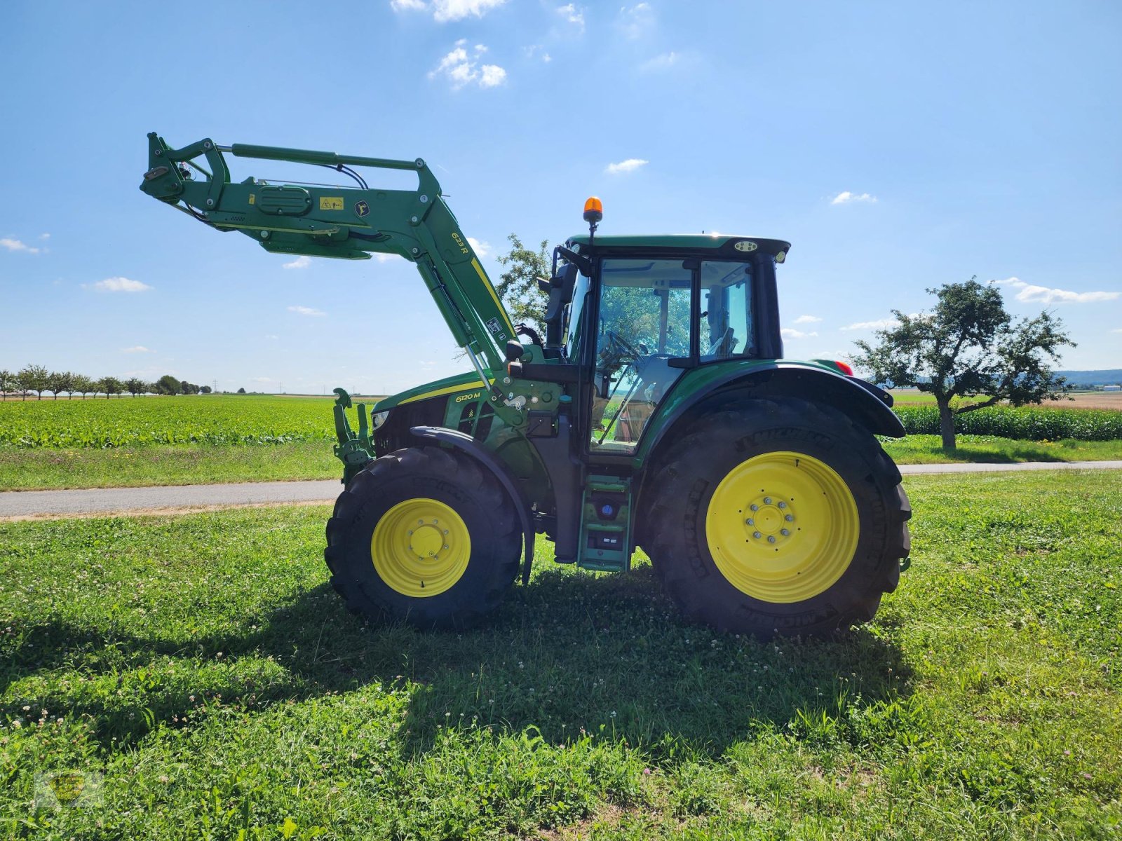 Traktor typu John Deere 6120 M AutoPowr AutoTrac Frontlader, Gebrauchtmaschine v Willanzheim (Obrázek 3)