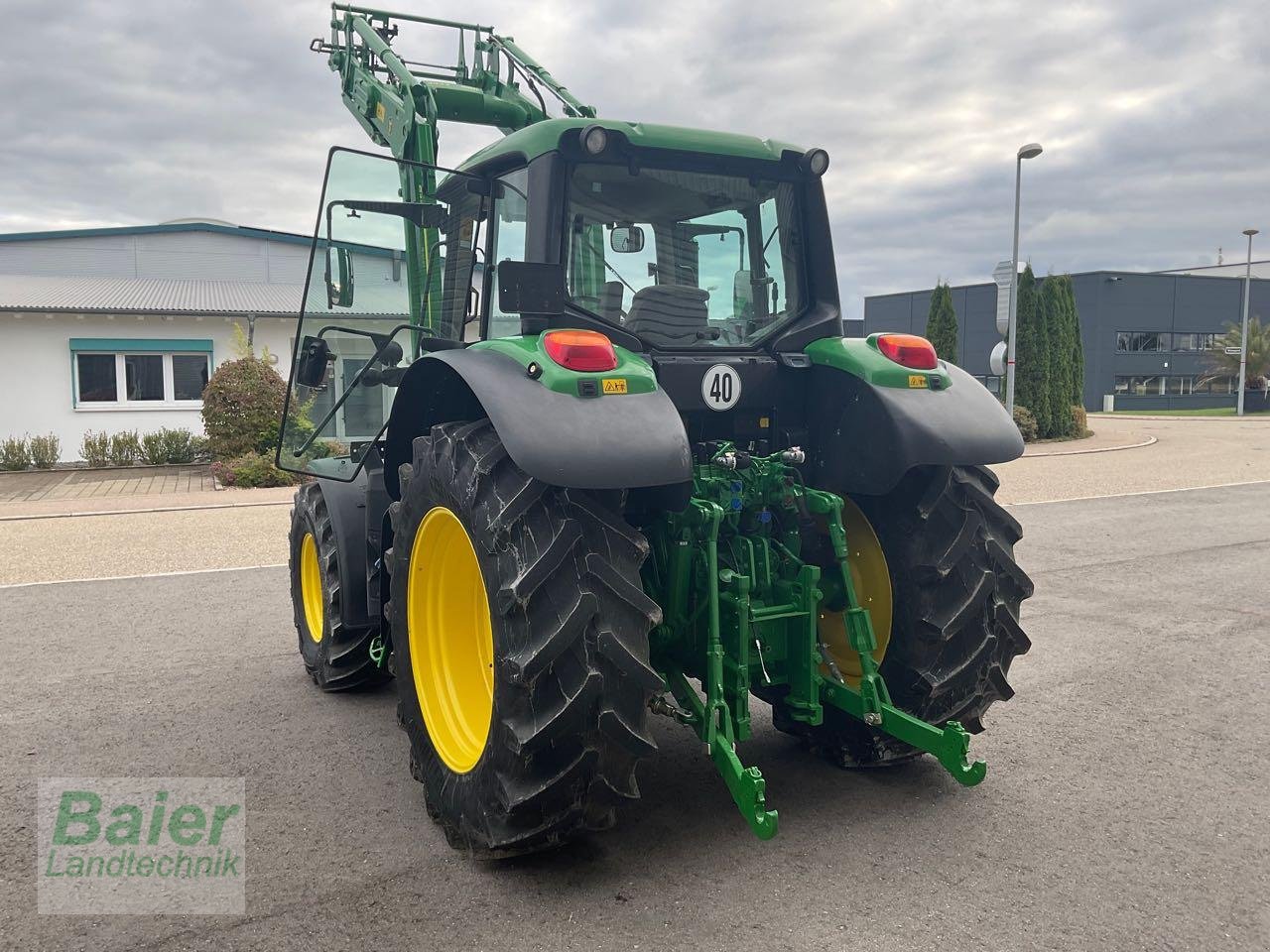 Traktor del tipo John Deere 6120 M, Gebrauchtmaschine en OBERNDORF-HOCHMOESSINGEN (Imagen 4)