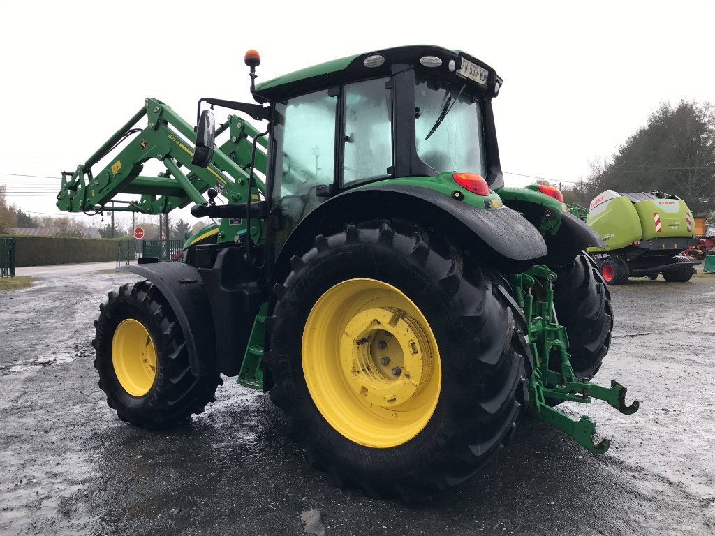 Traktor typu John Deere 6120 M, Gebrauchtmaschine w UZERCHE (Zdjęcie 4)