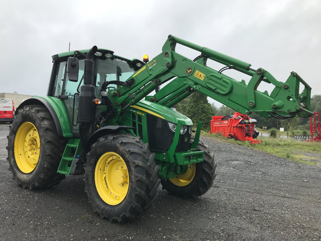 Traktor του τύπου John Deere 6120 M, Gebrauchtmaschine σε UZERCHE (Φωτογραφία 1)