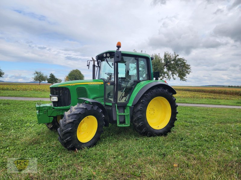 Traktor du type John Deere 6120 Premium, Gebrauchtmaschine en Willanzheim (Photo 1)