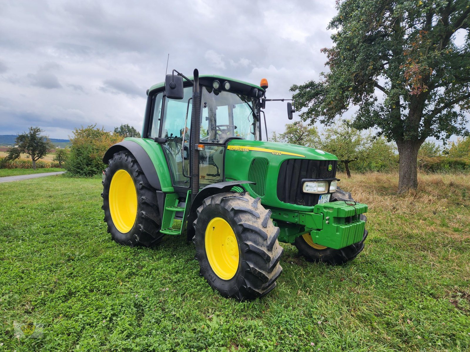 Traktor a típus John Deere 6120 Premium, Gebrauchtmaschine ekkor: Willanzheim (Kép 9)