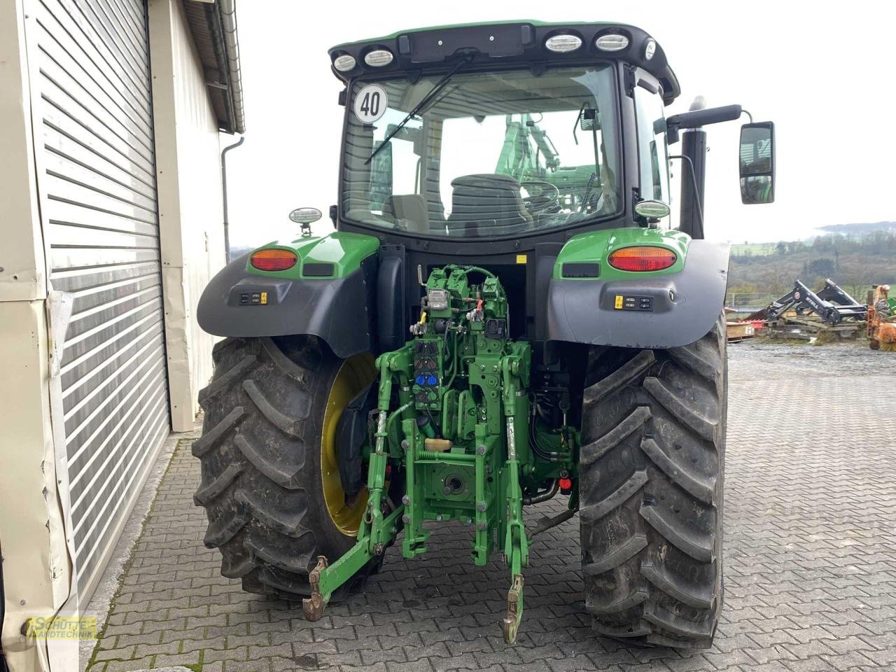 Traktor van het type John Deere 6120 R mit Frontlade, Gebrauchtmaschine in Marsberg-Giershagen (Foto 5)