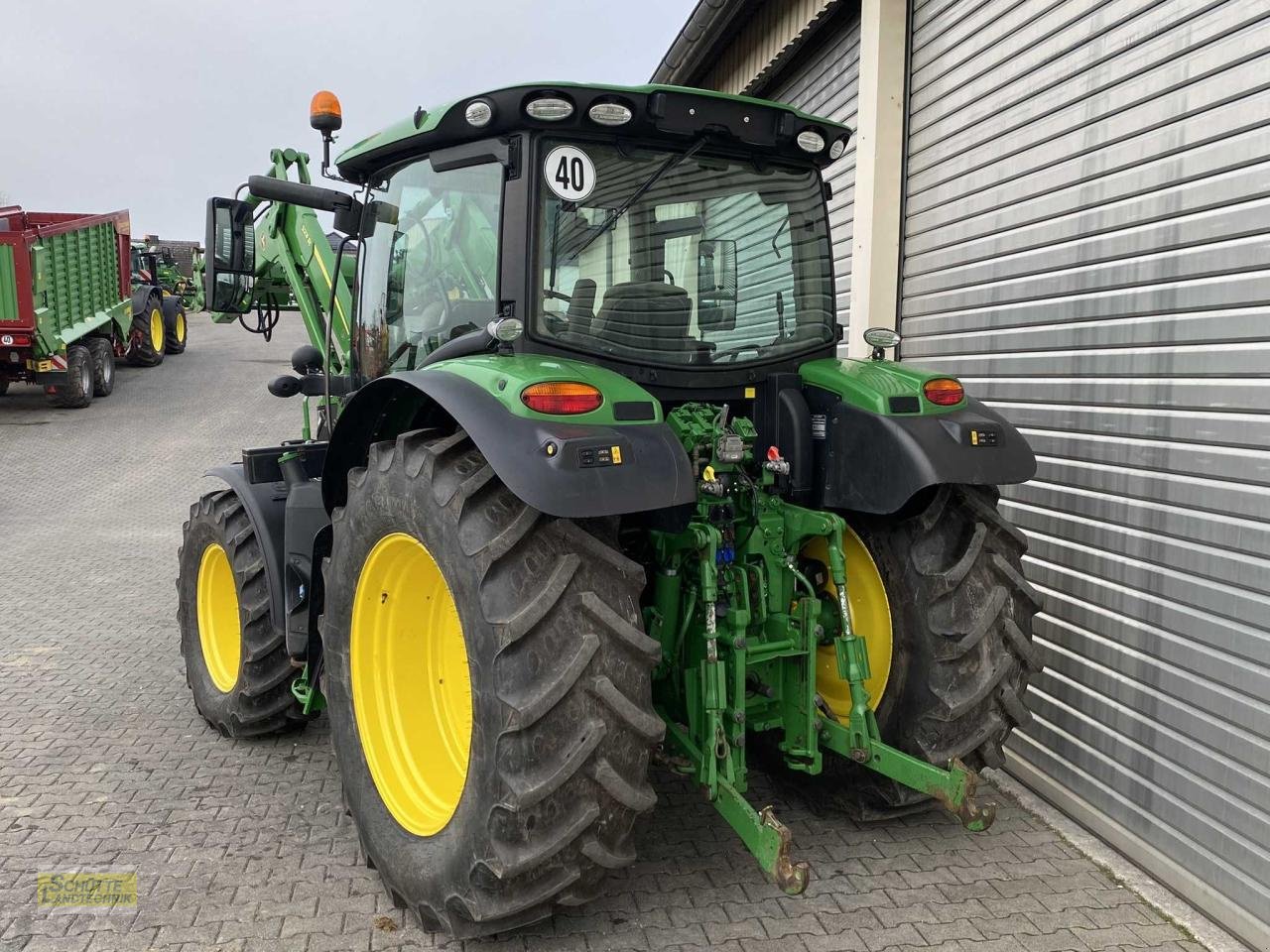 Traktor van het type John Deere 6120 R mit Frontlade, Gebrauchtmaschine in Marsberg-Giershagen (Foto 9)