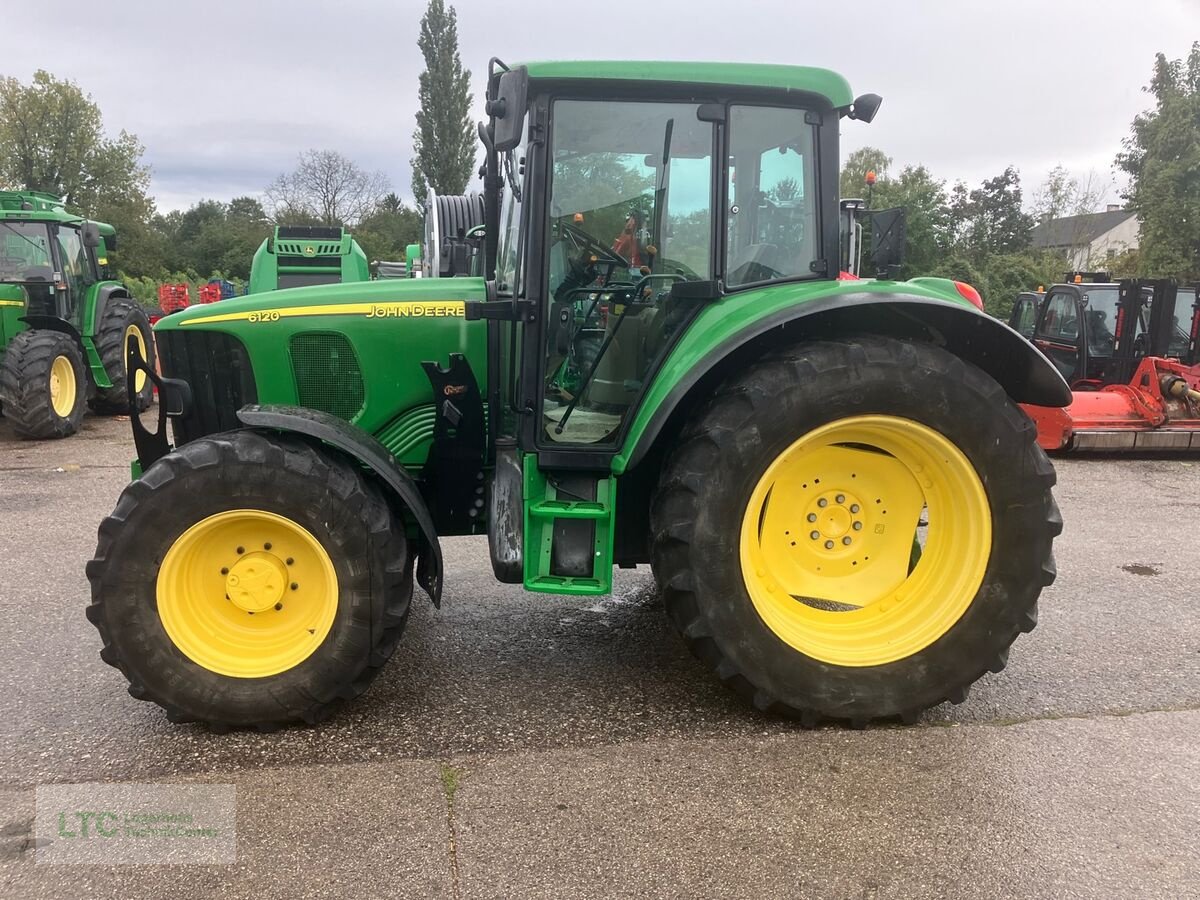 Traktor of the type John Deere 6120 SE, Gebrauchtmaschine in Herzogenburg (Picture 3)