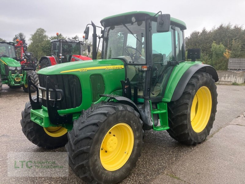 Traktor of the type John Deere 6120 SE, Gebrauchtmaschine in Herzogenburg