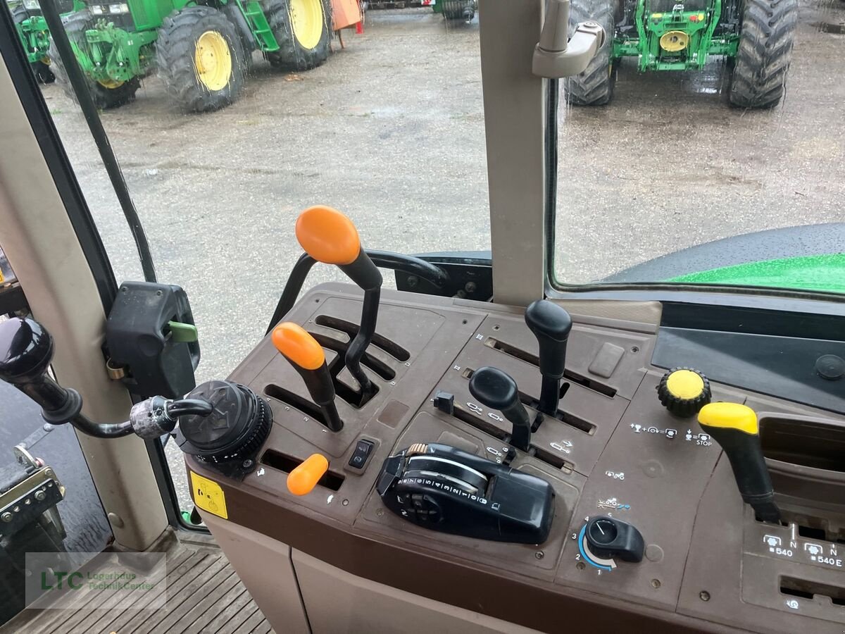 Traktor typu John Deere 6120 SE, Gebrauchtmaschine w Herzogenburg (Zdjęcie 18)