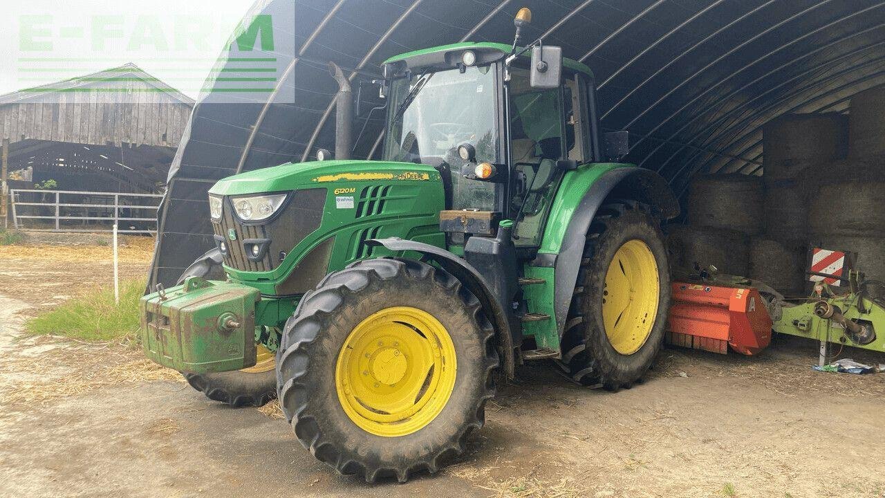 Traktor van het type John Deere 6120, Gebrauchtmaschine in PONTIVY (56 - MORBIHAN) (Foto 1)