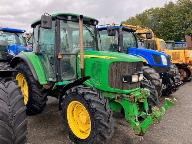 Traktor типа John Deere 6120, Gebrauchtmaschine в Børkop (Фотография 2)