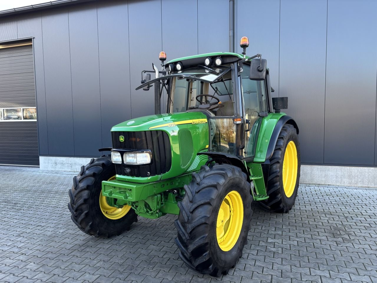 Traktor typu John Deere 6120, Gebrauchtmaschine v Daarle (Obrázek 1)