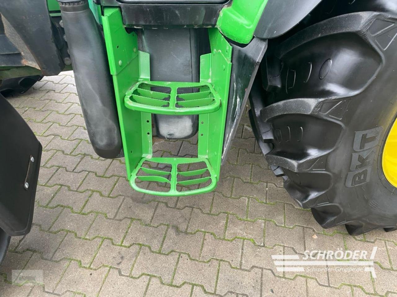 Traktor du type John Deere 6120, Gebrauchtmaschine en Wildeshausen (Photo 16)