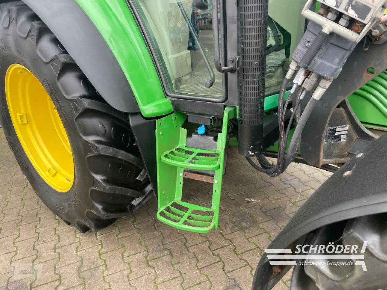 Traktor du type John Deere 6120, Gebrauchtmaschine en Wildeshausen (Photo 21)