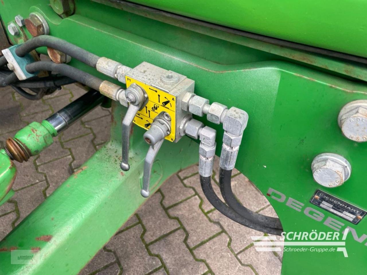 Traktor du type John Deere 6120, Gebrauchtmaschine en Wildeshausen (Photo 25)