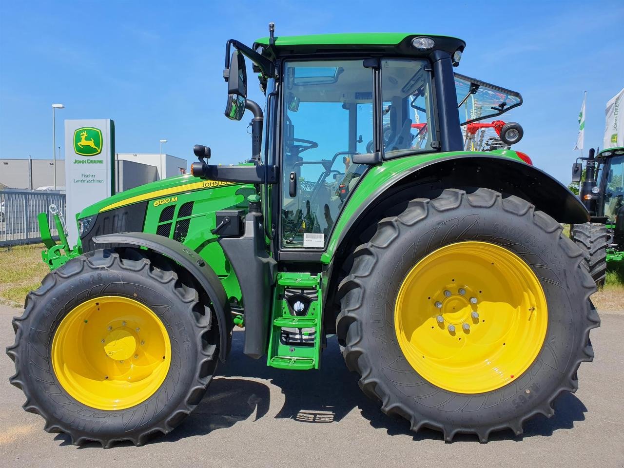 Traktor des Typs John Deere 6120M AQ+, Neumaschine in Niederkirchen (Bild 4)