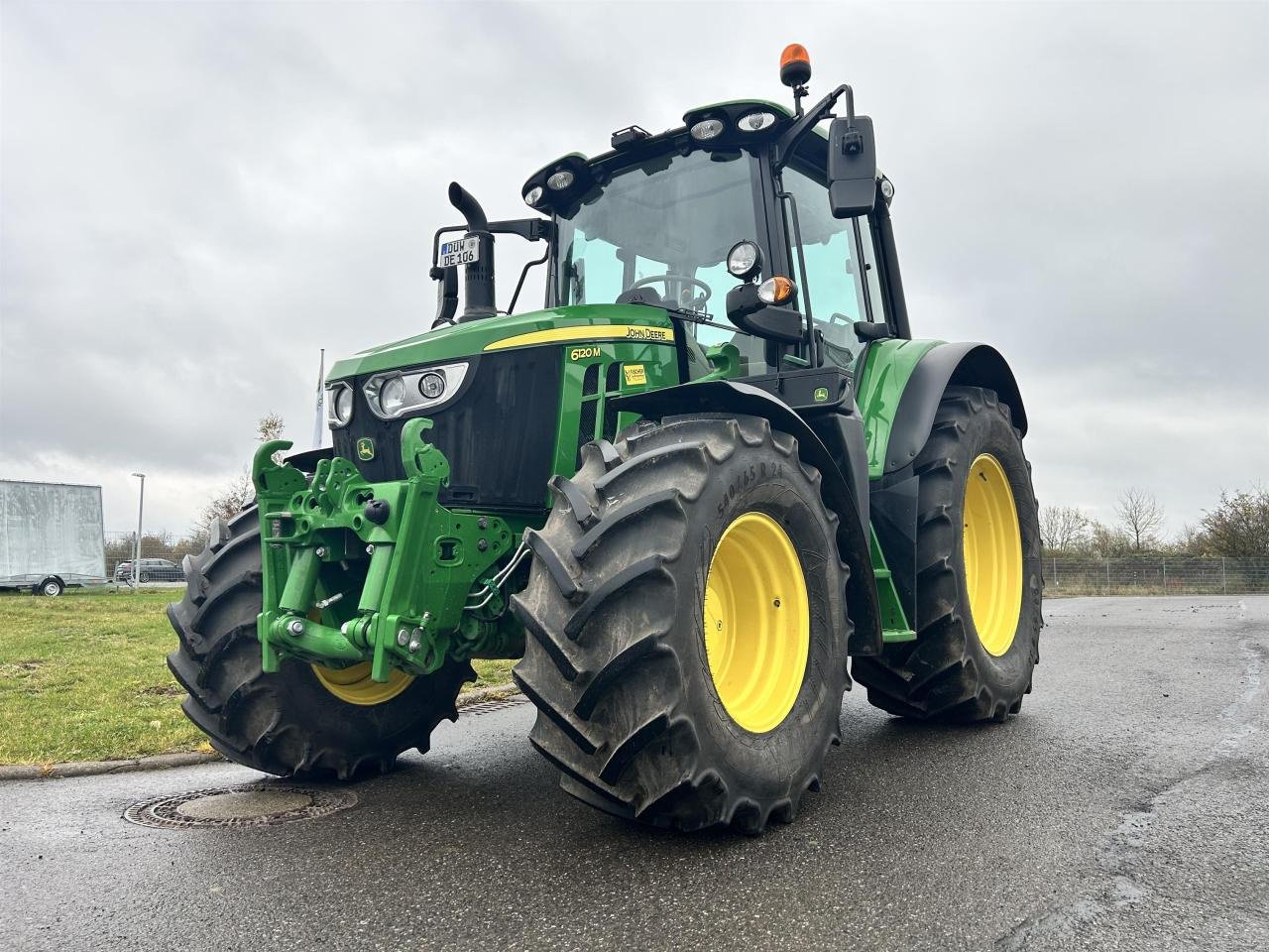 Traktor typu John Deere 6120M AQ+ FL.VB., Gebrauchtmaschine v Zweibrücken (Obrázok 2)